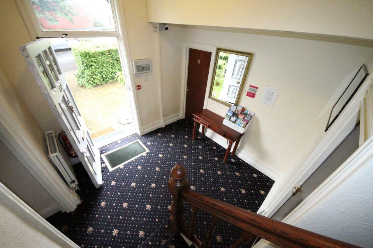 Avalon Guest House Leeds  Buitenkant foto